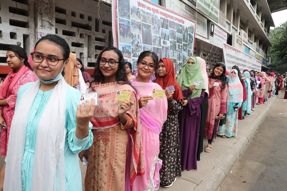 ডাকসু নির্বাচন ২০২৫: প্রাথমিক ফলাফলে ভোট পড়ার হার ৬৫ থেকে ৮৫ শতাংশ